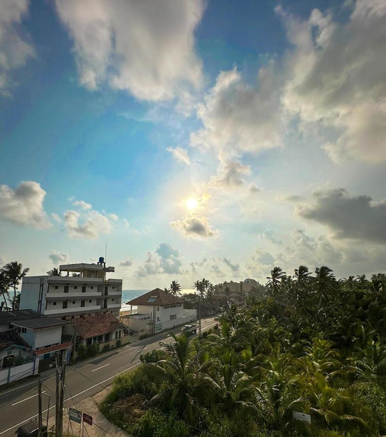 Sunset Sands Hikkaduwa Dış mekan fotoğraf