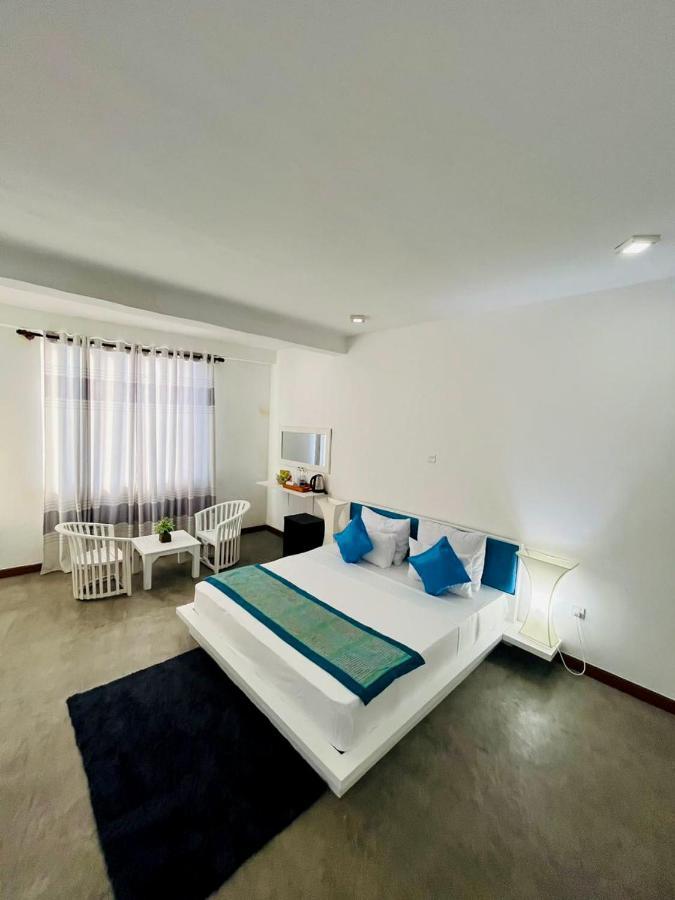 Sunset Sands Hikkaduwa Dış mekan fotoğraf