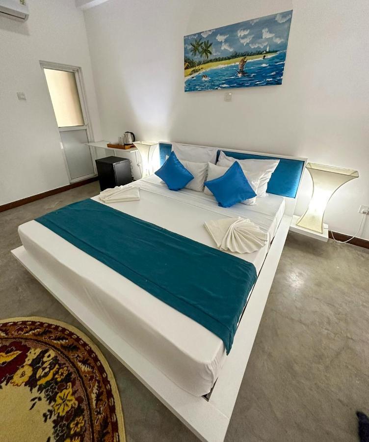Sunset Sands Hikkaduwa Oda fotoğraf
