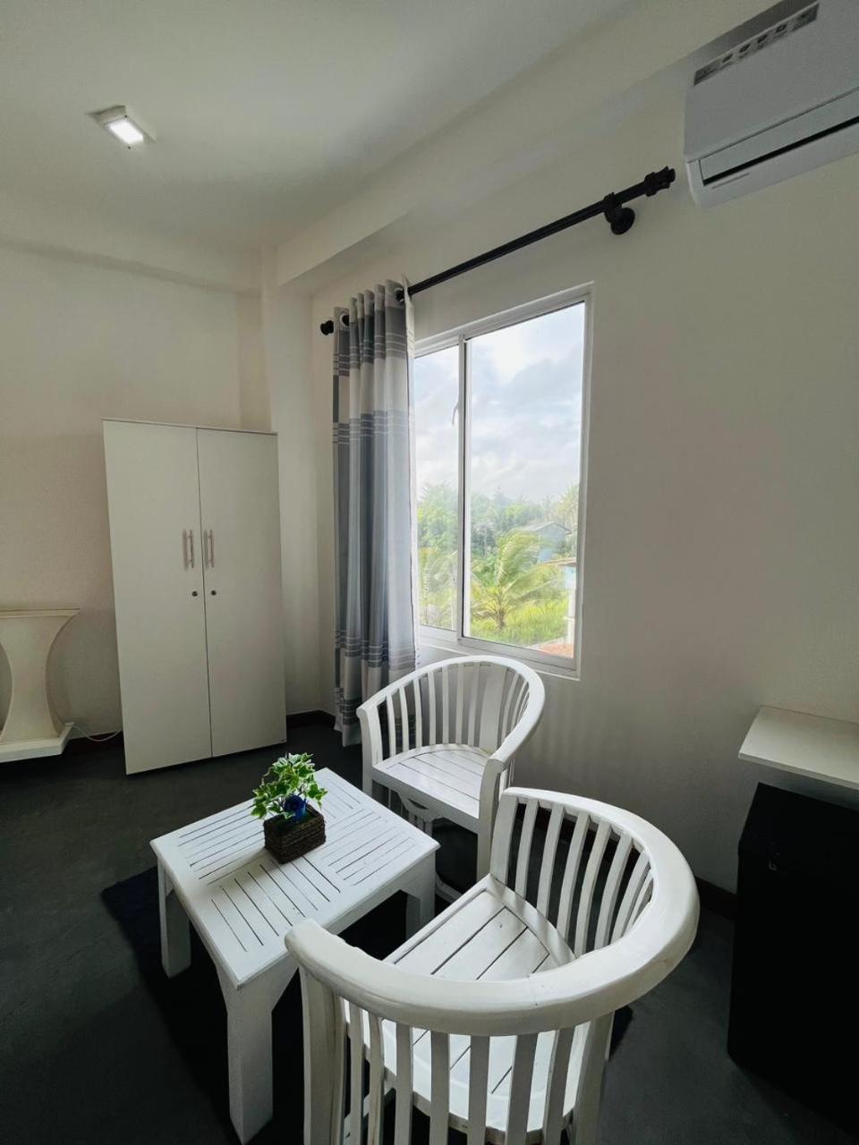 Sunset Sands Hikkaduwa Dış mekan fotoğraf